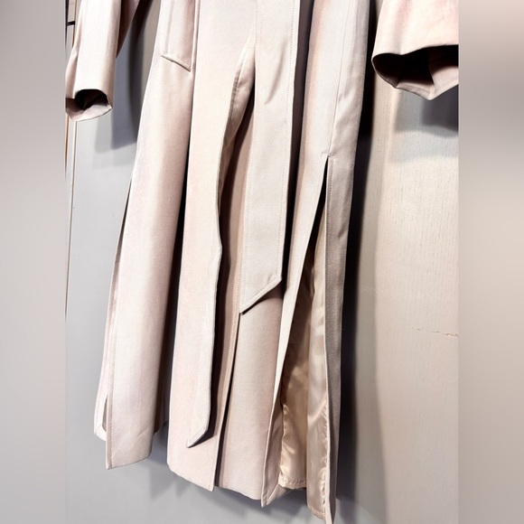 COLE HAAN Stone Trench Coat w/Belt - Picture 8 of 10